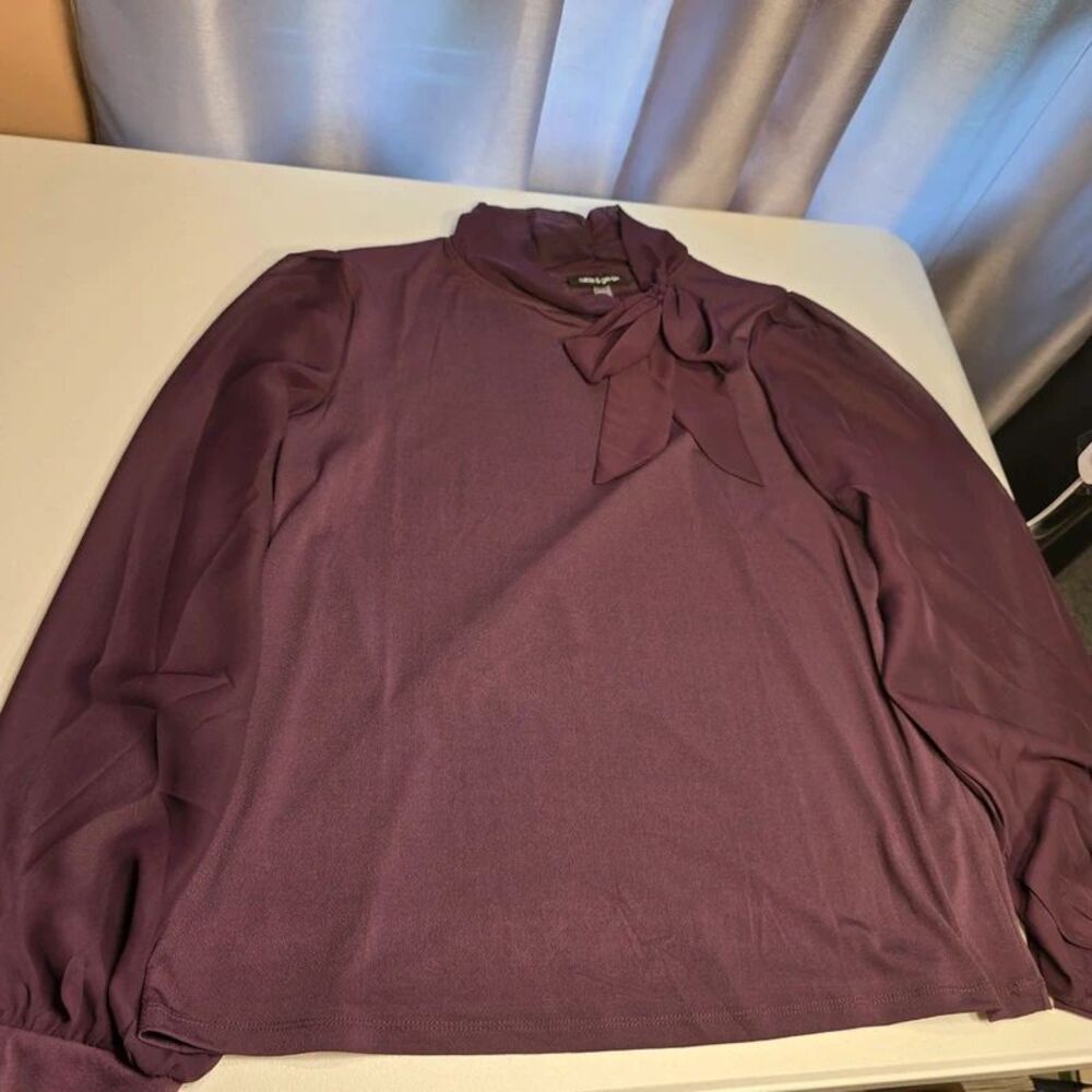 Cable & gauge long sleeve purple blouse size XL
